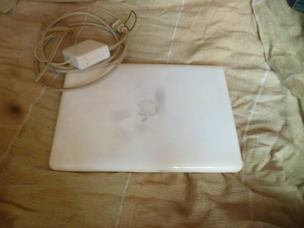 MacBook (13-inch, Late 2009) ホワイト mac os x 10